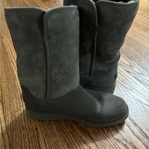 Ugg Gray Amie heeled slim boot
